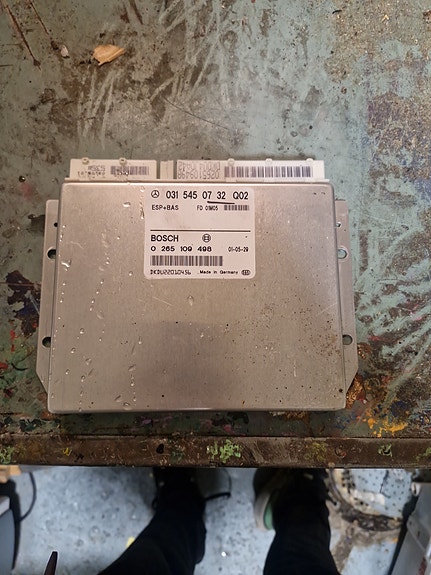 mb w210 moottorin ohjain yksikkö