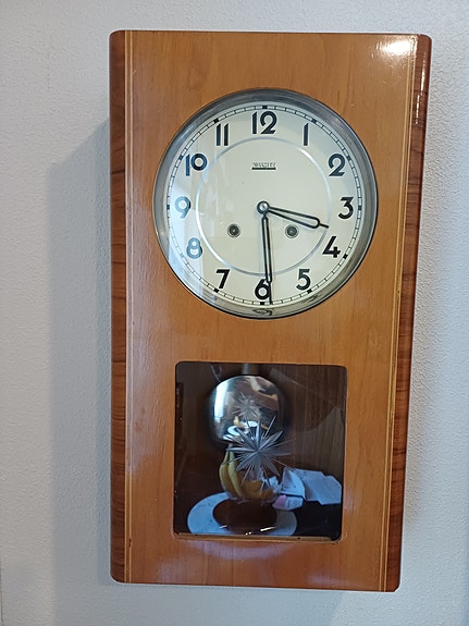 Valmet seinäkello