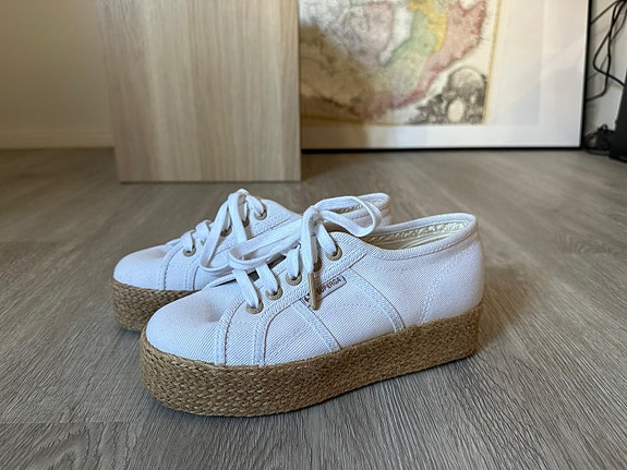 Superga tennarit koko 36 valkoinen kangas