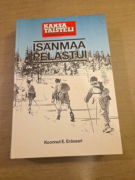 Kansa taisteli Isänmaa pelastui -kirja