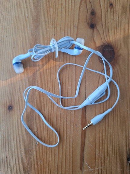 Nokia kuulokkeet langalliset