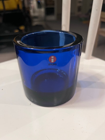 Iittala Kivi tuikkukippo mustikansininen lasi iso