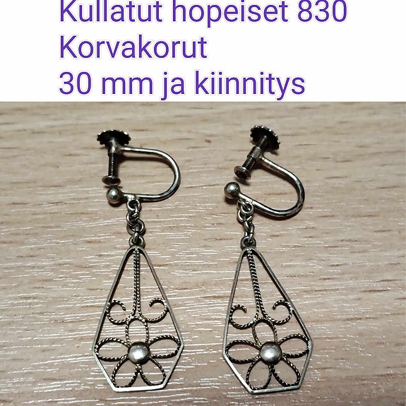 Kullatut hopeiset FILIGRAANI -korvakorut, "helmi"