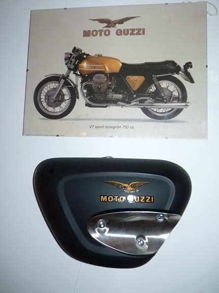 Moto Guzzi koristeita, Sivukoppa.
