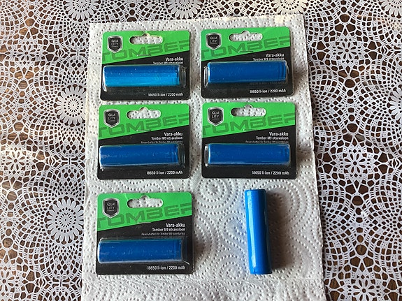 Tomber otsalampun akku 6kpl=12€