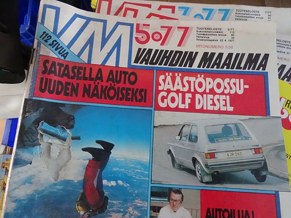 Vauhdin   maailma    lehtiä