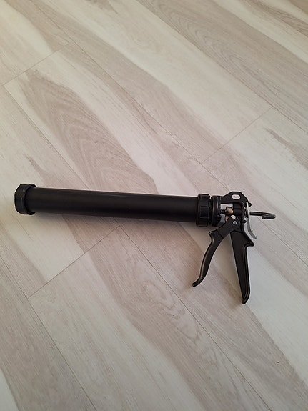 Unused Caulking Gun / Silicone Gun
