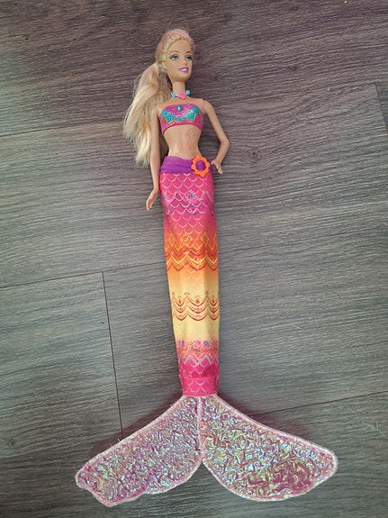 Barbie merenneito-nukke