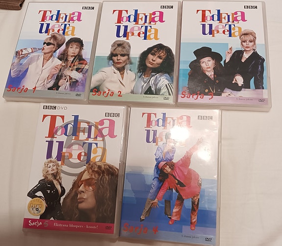 Todella Upeeta koko sarja