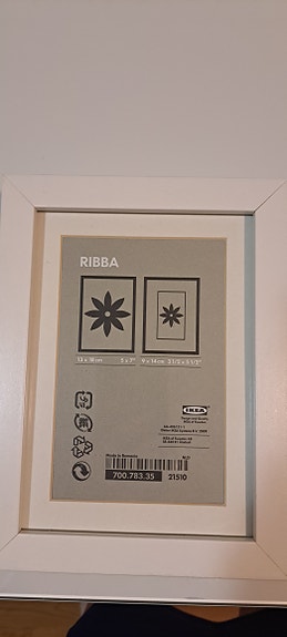 Ikean Ribba kehys valkoinen