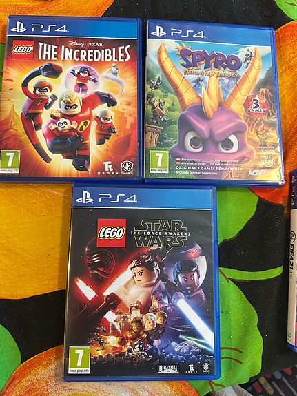 PS4-pelit LEGO The Incredibles, Spyro, LEGO Star Wars The Force Awakens