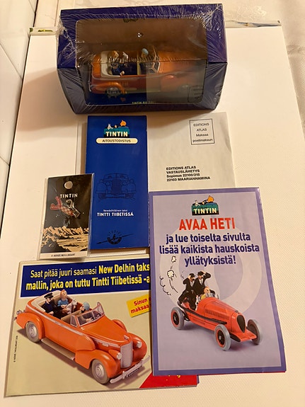 Tintin Tiibetissä auto + oheistuotteet