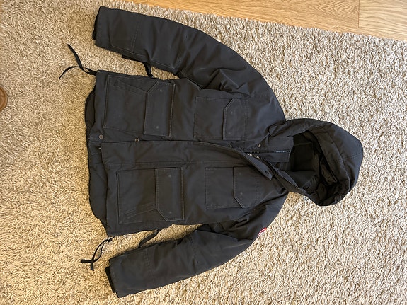 Canada Goose Maitland parka miesten untuvatakki