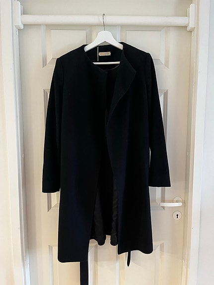 Massimo Dutti pitkä villakangastakki musta koko 38