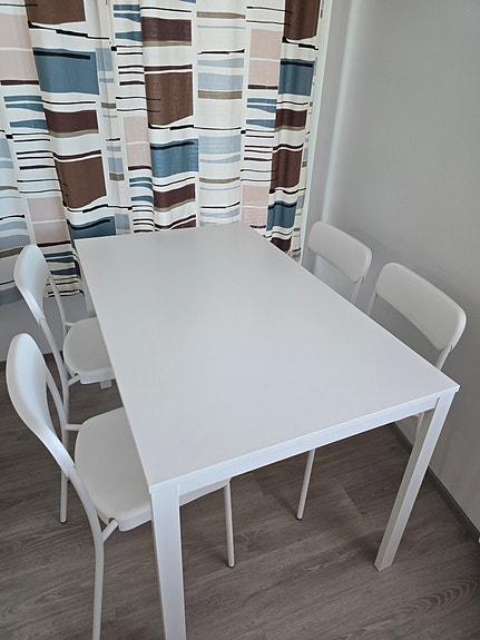 VIJALS/VIHALS. Table and 4 chairs white 125/74 cm