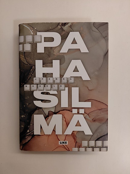J. Pekka Mäkelä, Pahasilmä