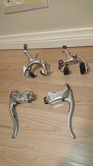 Shimano 105 vannejarrusetti, vanhempi malli