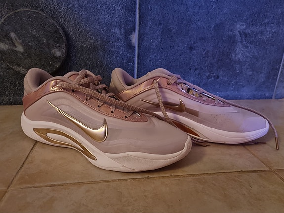 Nike koripallokengät koko 41
