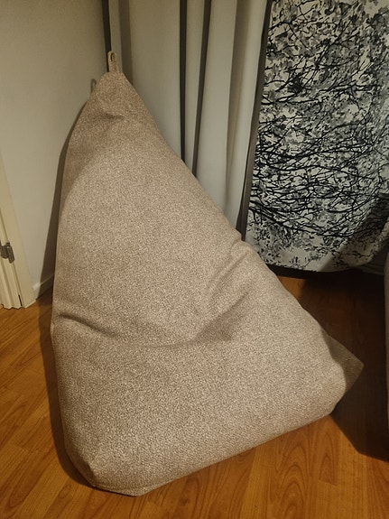Uudenveroinen säkkituoli