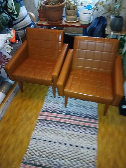Retro tuolit