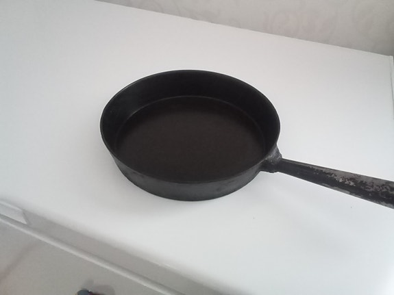 Valurauta pannu