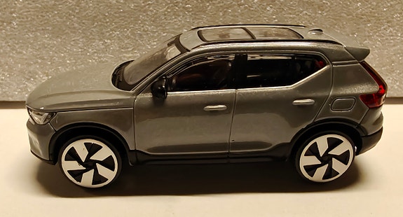 Pienoismalli Volvo XC40 1/43