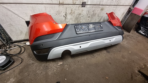 Renault Captur Mk 2 2000- takapuskurin kuori