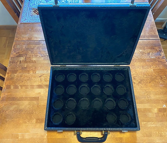 Product image 1 of 3