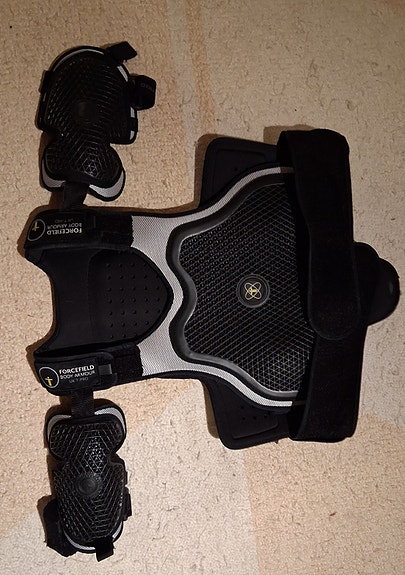 Product image 1 of 3