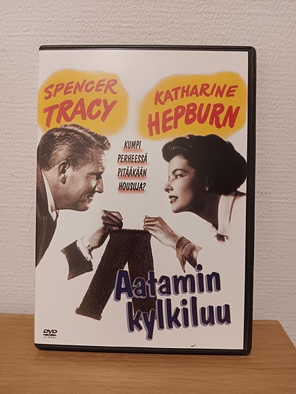 Aatamin kylkiluu dvd 1949