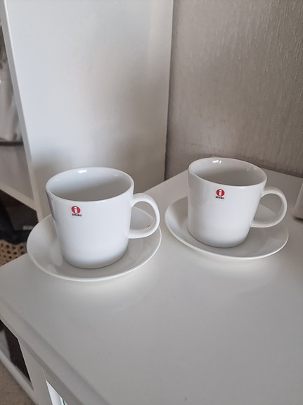 Iittala kahvikuppi ja lautanen