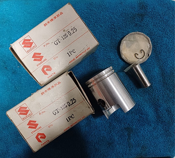 Suzuki GT125 0.25mm ylikoko mäntäpari
