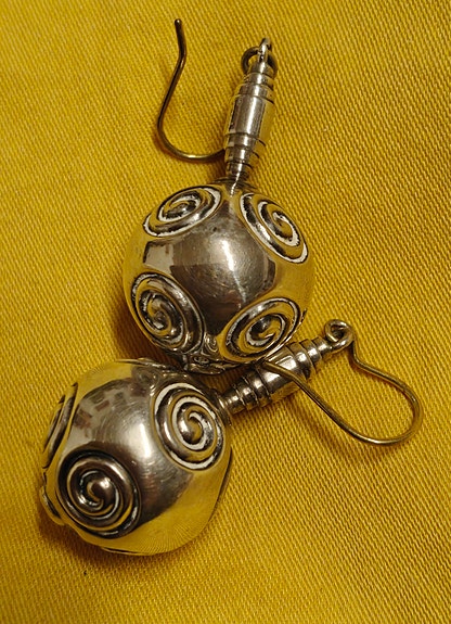 Kalevala koru Halikon käätykorut , Spiraali