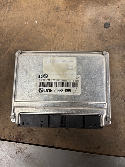 BMW V8 m62 ECU