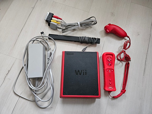 Nintendo Wii Mini pelikonsoli