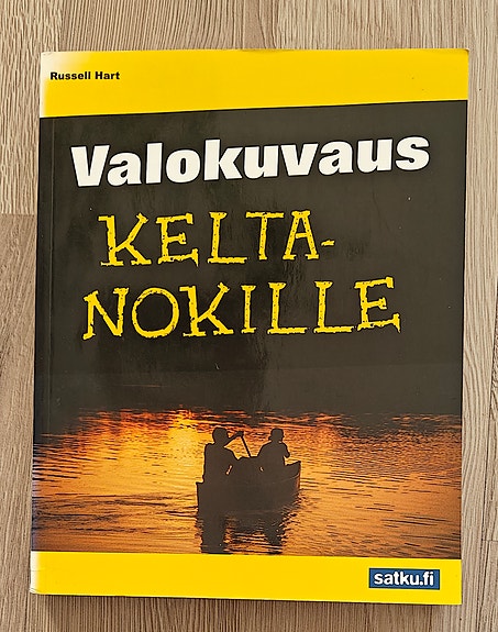 Opi kuvaamaan järkkärillä, Russell Hart