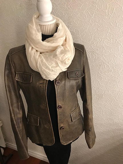 Nahkatakki, vuorellinen, laadukas, aitoa pehmeää nahkaa