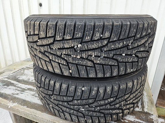 215/55/R17 2 Kpl Kumho Kitkarenkaat