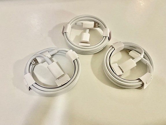 iPhone Lightning Usb-C kaapeli/laturi