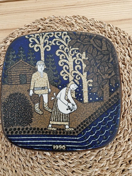 Arabia Kalevala seinälautanen 1990