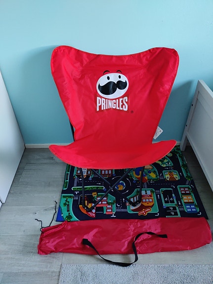 Pringles nojatuoli punainen kangas