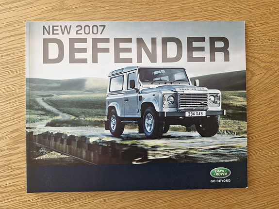Land Rover Defender -esite 2007