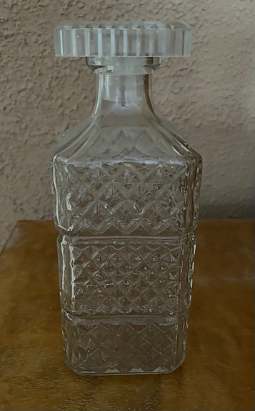 Lasinen karahvi