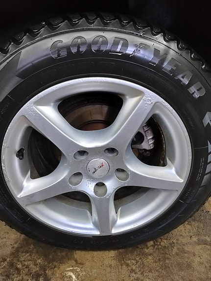 15" Alumiinivanteet