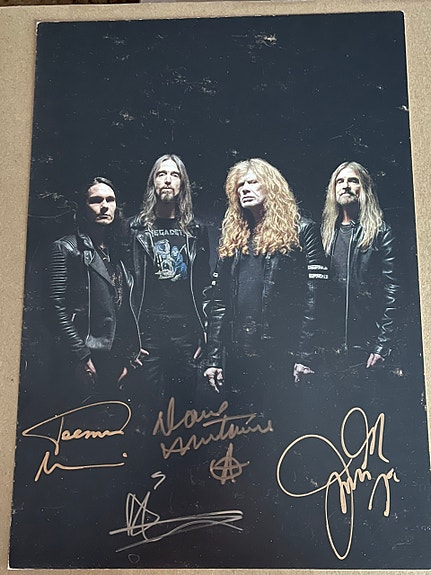 Megadeth kuva nimmareilla