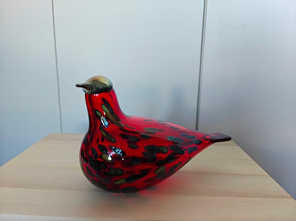 Oiva Toikka Rubiinilintu (Ruby Bird) – Signed, Iittala, Collector’s Glass