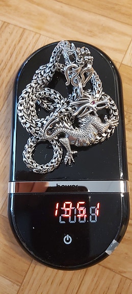 Hopeinen lohikäärme kaulaketju ja riipus 925 hopeaa.