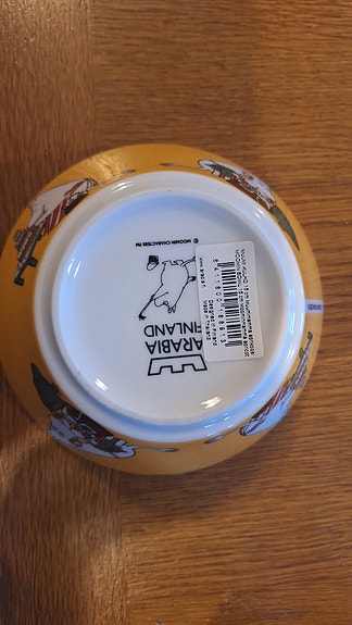 Muumimamma oranssi kulho