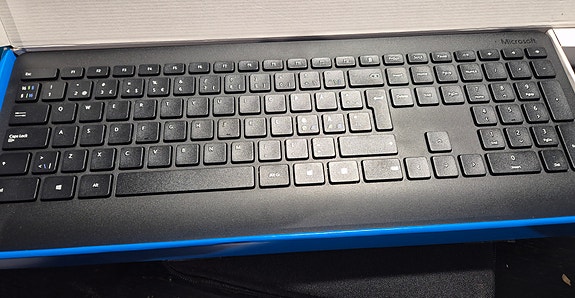Microsoft wireless 900 desktop