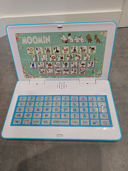 Myydään Muumi-tietokone